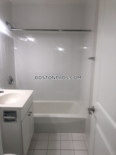 Quincy 1 Bed 1 Bath QUINCY  North Quincy - $2,400 75% Fee