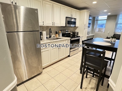 Brookline 1 Bed 1 Bath BROOKLINE  Coolidge Corner - $2,500