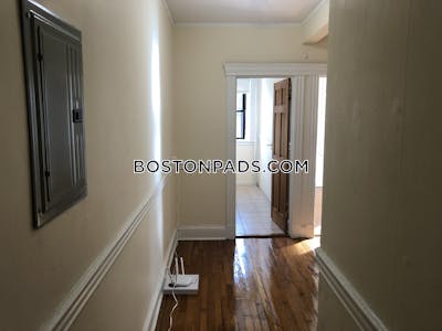 Brookline 1 Bed 1 Bath  Brookline Village - $2,450