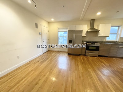 Mission Hill 4 Beds 1 Bath Boston - $5,400