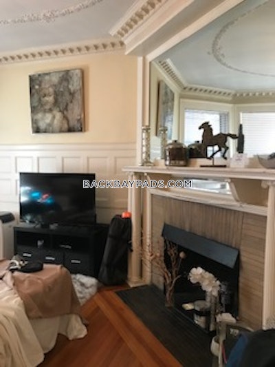 Back Bay 2 Beds 1 Bath Boston - $4,750