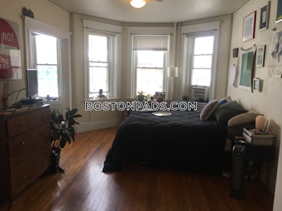 Fenway/kenmore Apartment for rent Studio 1 Bath Boston - $2,325 50% Fee