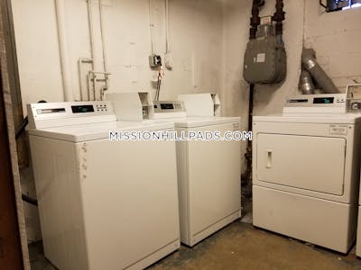 Mission Hill Studio 1 Bath BOSTON Boston - $2,000 No Fee