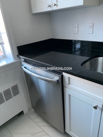 Brookline 2 Beds 1 Bath  Coolidge Corner - $3,895 No Fee