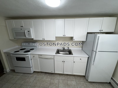 Brookline 1 Bed 1 Bath BROOKLINE- BROOKLINE VILLAGE $2,860  Brookline Village - $2,830 No Fee