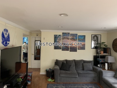 Brighton 3 Beds 1 Bath Boston - $3,400