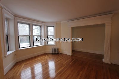 Brookline Apartment for rent 2 Bedrooms 1 Bath  Boston University - $4,100