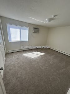 Revere Apartment for rent 1 Bedroom 1 Bath - $2,035