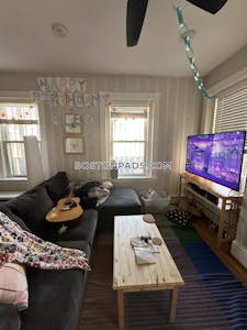Jamaica Plain 4 Beds 2 Baths Boston - $4,370