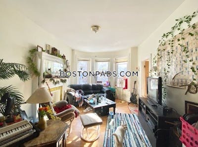 Fort Hill 4 Beds 2 Baths Boston - $4,500