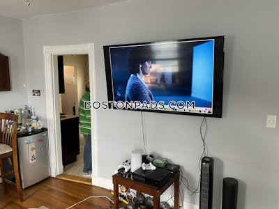 South Boston 3 Beds 1 Bath Boston - $3,470 No Fee