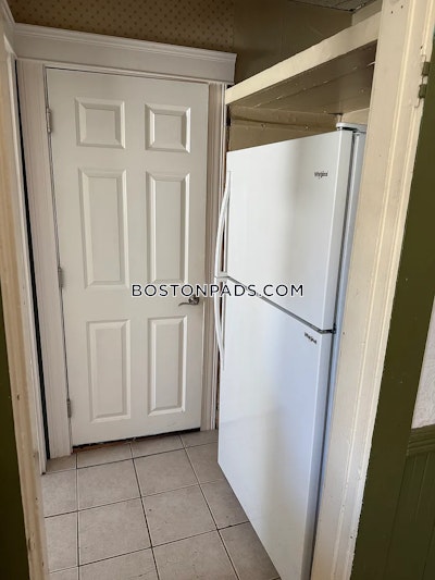 Somerville Apartment for rent Studio 1 Bath  Davis Square - $3,200