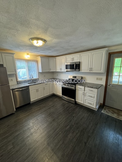Revere Apartment for rent 3 Bedrooms 1.5 Baths - $2,700
