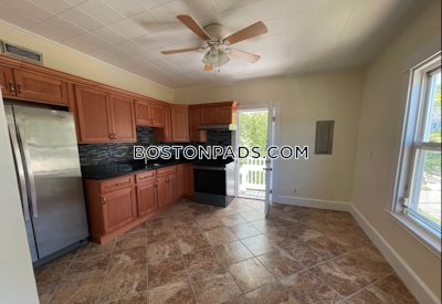 Weymouth 3 bedroom 1 baths in WEYMOUTH - $2,700