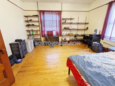 Somerville 3 Beds 2 Baths  Spring Hill - $3,850