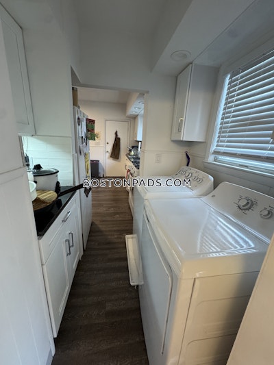 Medford 3 bedroom 1 baths in MEDFORD  Wellington - $3,200 No Fee