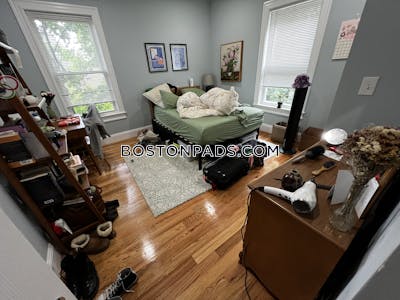Cambridge 2 Beds 1 Bath  Porter Square - $3,995
