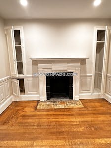 Brookline Apartment for rent 3 Bedrooms 1 Bath  Beaconsfield - $4,595