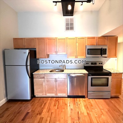 Worcester Studio 1 baths in Worcester - $1,575 No Fee