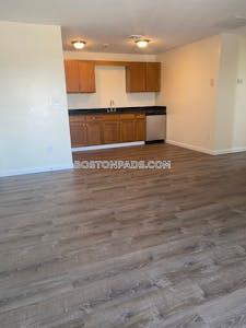 Fall River 2 bedroom 1 baths in FALL RIVER - $1,650 No Fee