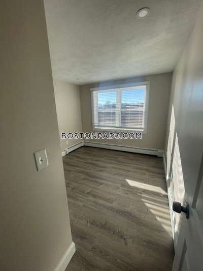 Billerica 2 bedroom 1 baths in BILLERICA - $2,400 No Fee