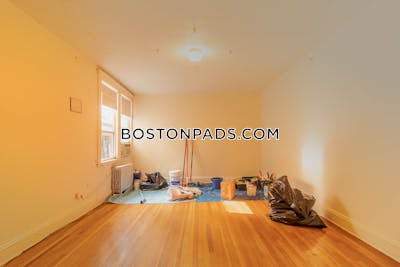 Allston/brighton Border 2 Beds No Bath Boston - $2,850 No Fee