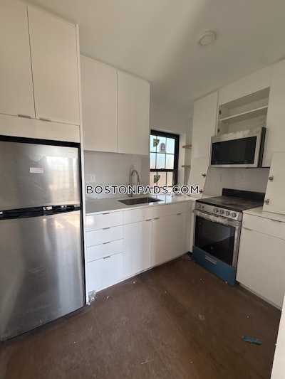 Cambridge Studio 1 baths in CAMBRIDGE  Harvard Square - $2,425 No Fee