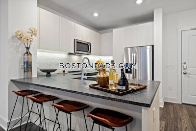 Everett 3 bedroom 1 baths Luxury in EVERETT - $5,757 No Fee