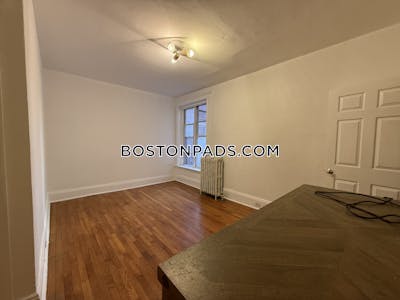 Brookline Apartment for rent 2 Bedrooms 1 Bath Coolidge Corner - $2,700 No Fee
