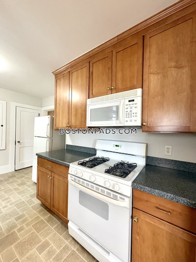 Watertown 4 bedroom 2 baths in WATERTOWN - $3,000 No Fee