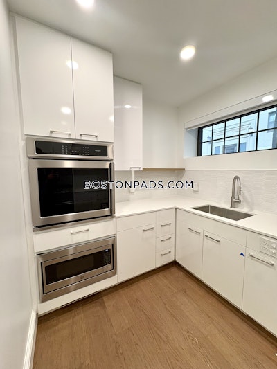 Cambridge Studio 1 baths in CAMBRIDGE  Harvard Square - $2,400 No Fee