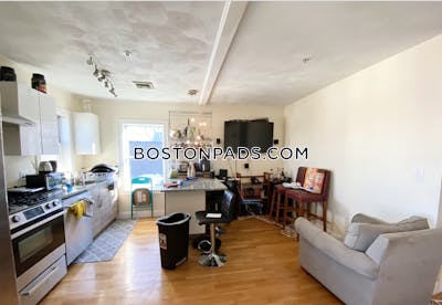 Mission Hill 4 Beds 1 Bath Boston - $6,200
